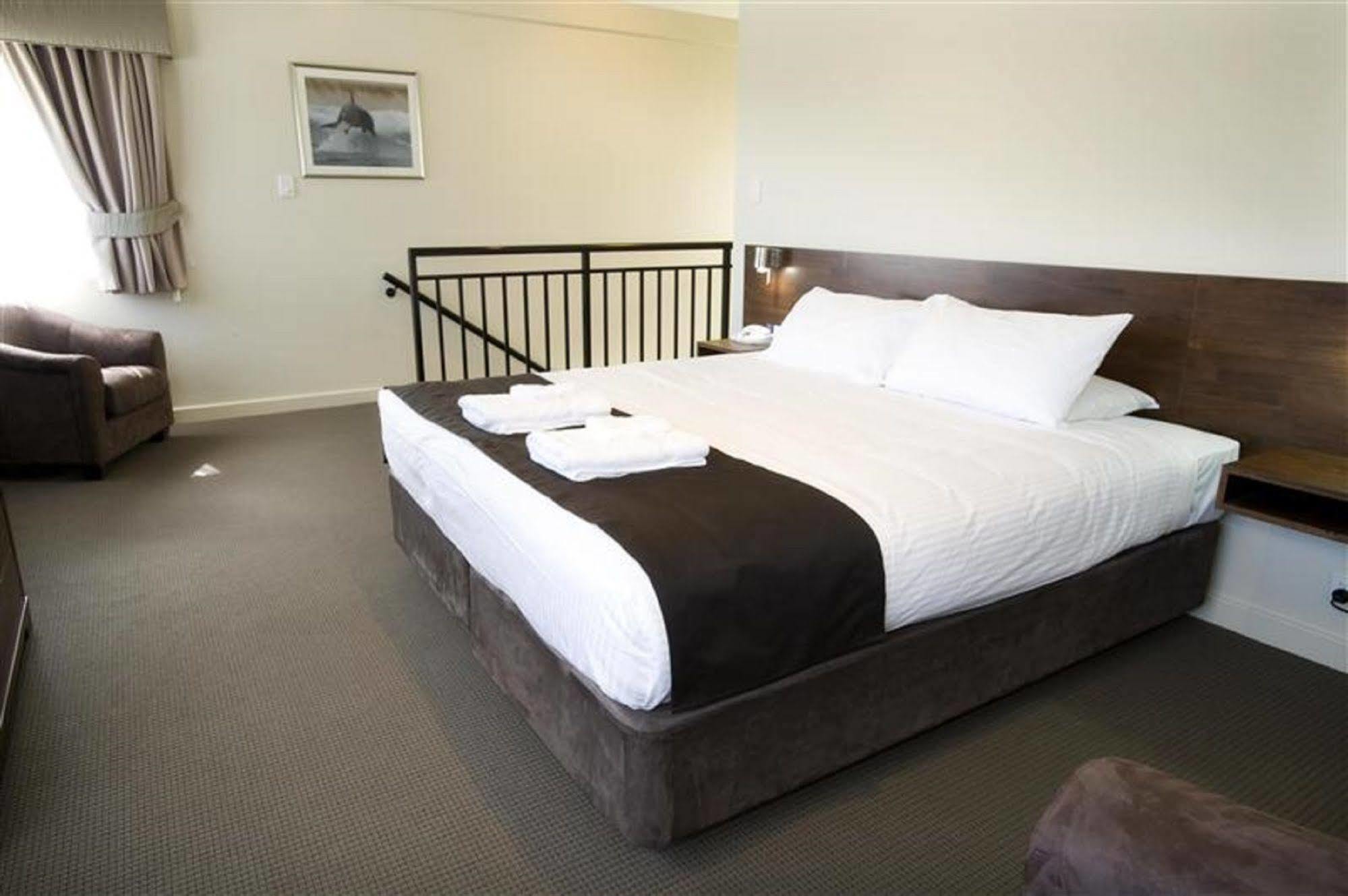 Mercure Bunbury Sanctuary Golf Resort Esterno foto